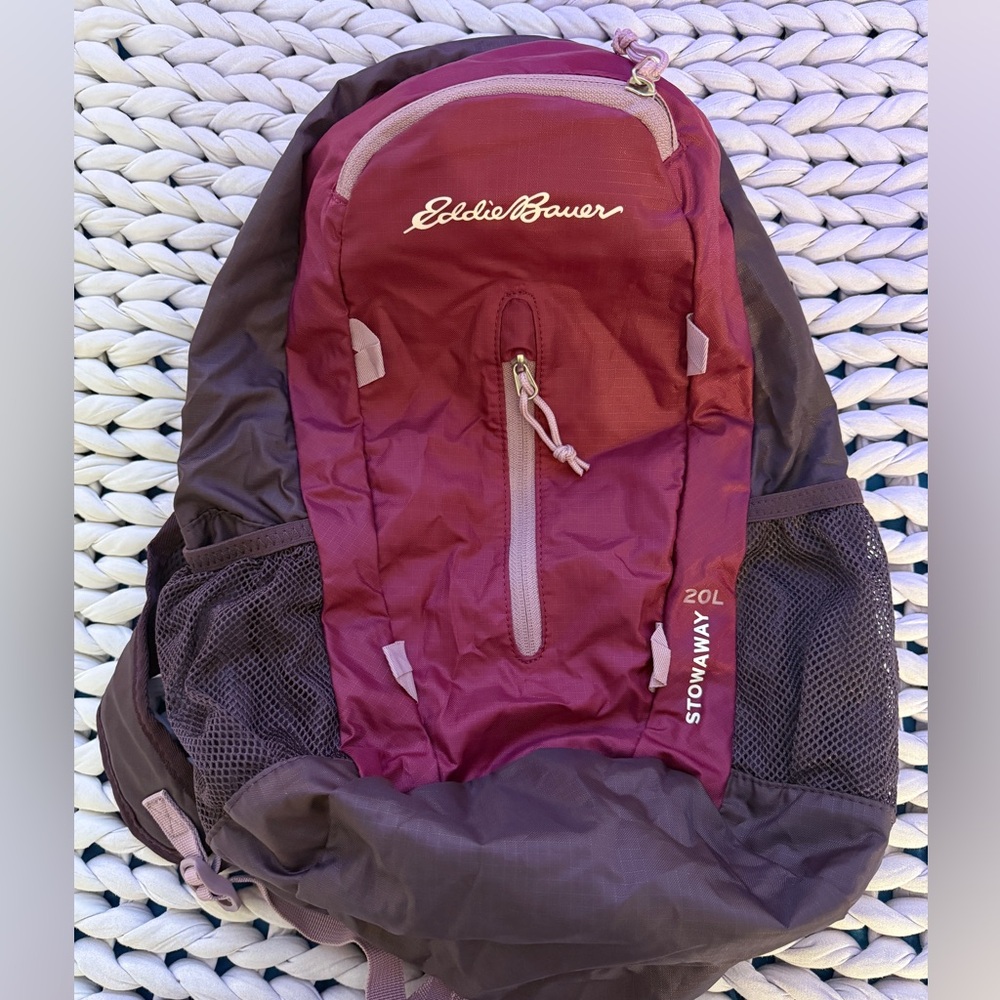 Eddie Bauer stowaway packable 20 liter backpack